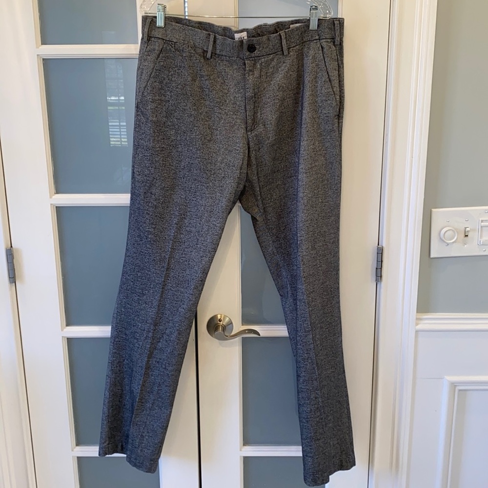 GAP straight fit textured pants. See exact measurements in photos